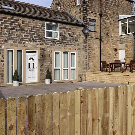 The Coach House Villa Keighley Exterior photo